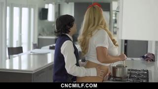 Thick Stepmom Letting Her Petite Stepson Use Her While Doing the Chores - Cncmilf